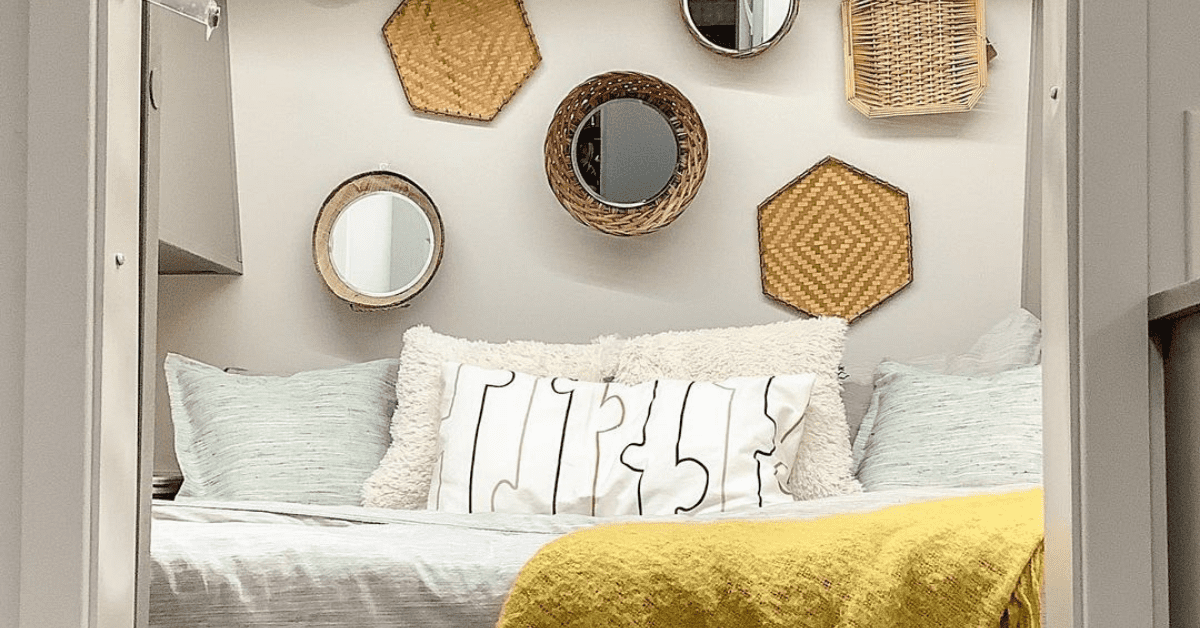 40 Ways to Organize a Small Bedroom - RVing Beginner